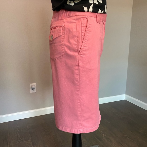 3/$10❗️The Limited Pencil Skirt - Picture 3 of 6